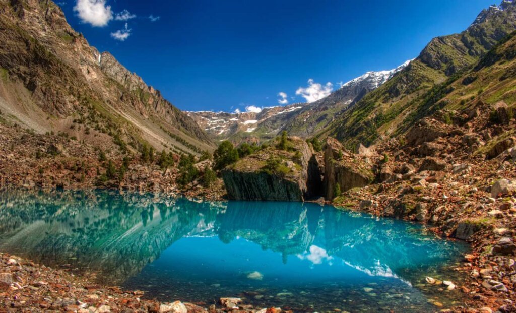 Beautiful Naltar Lake