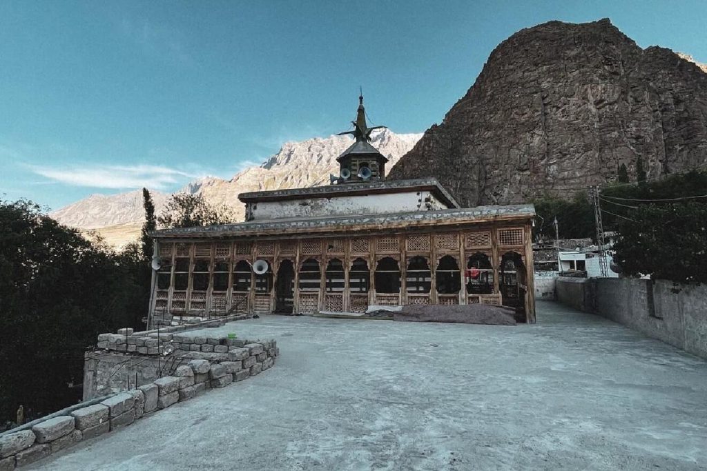 Chaqchan Mosque