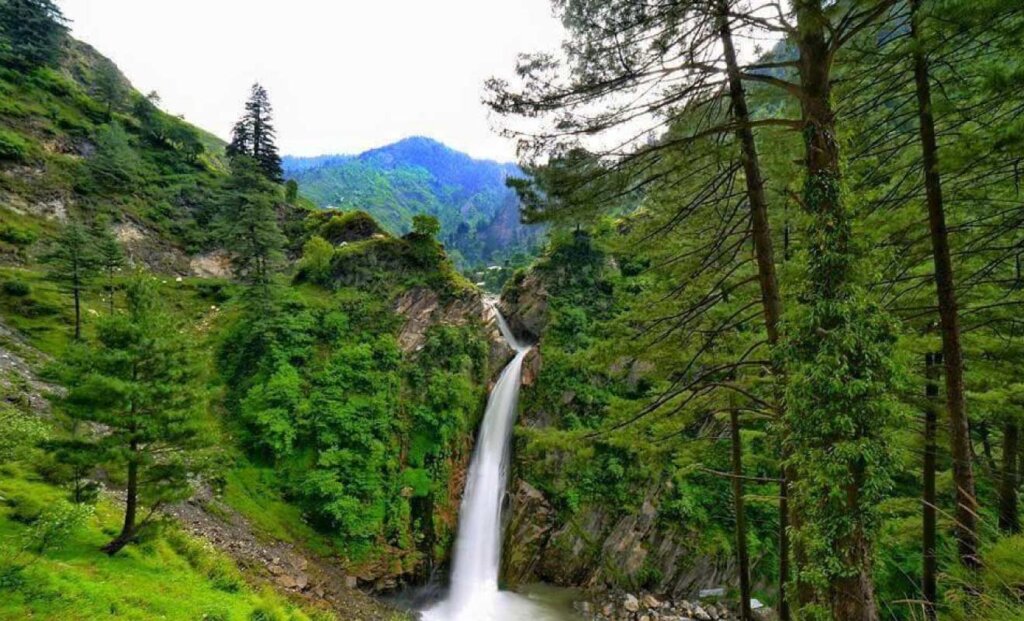 Cham Waterfall