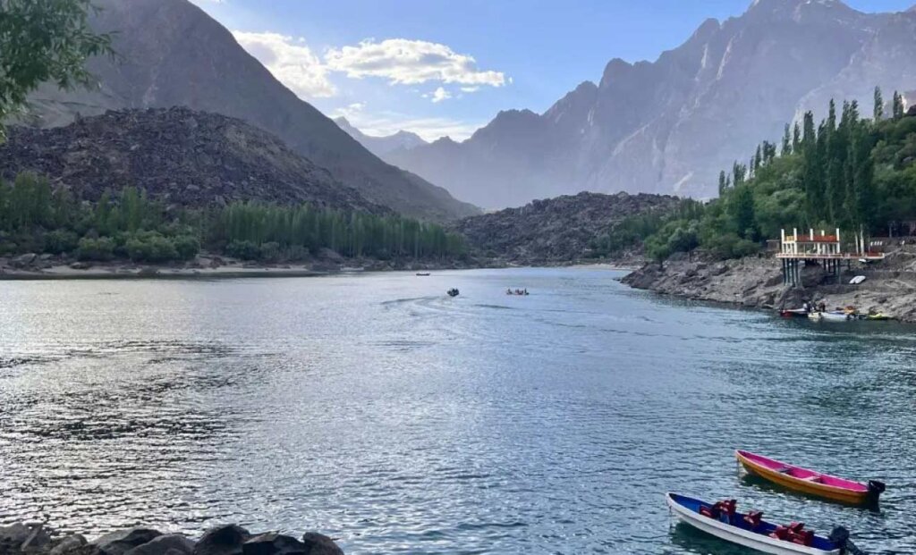 Go Boating on Kachura Lakes - Things to do in skardu