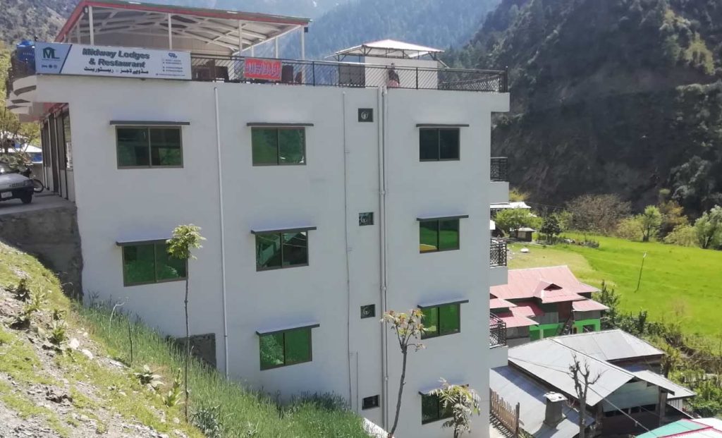 Midway Lodges - Best hotels in Neelum Valley