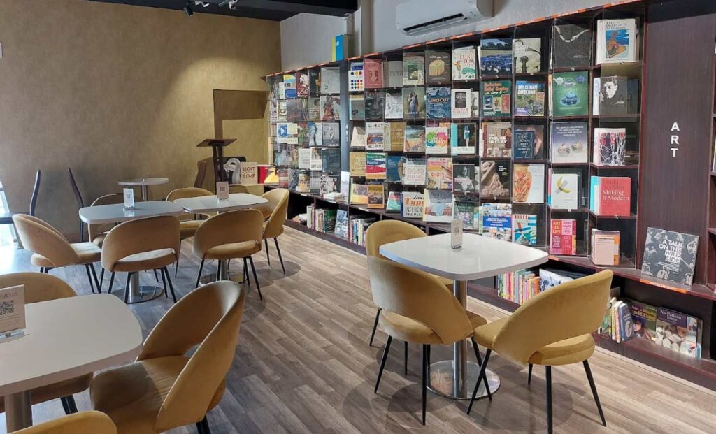 Read and sip at Fasana book café