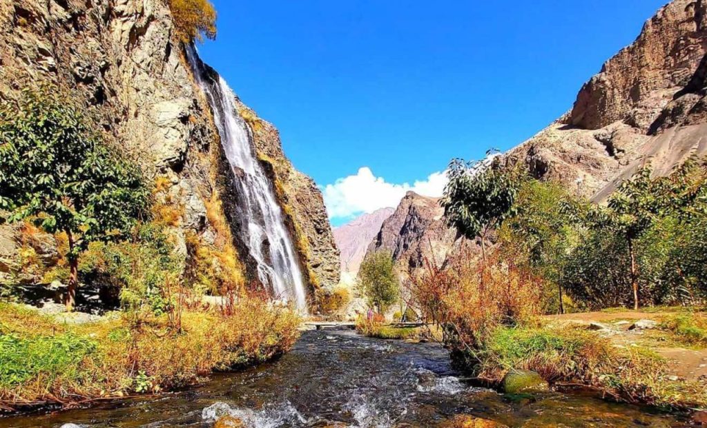 Spend a day at Manthoka Waterfall - things to do in skardu