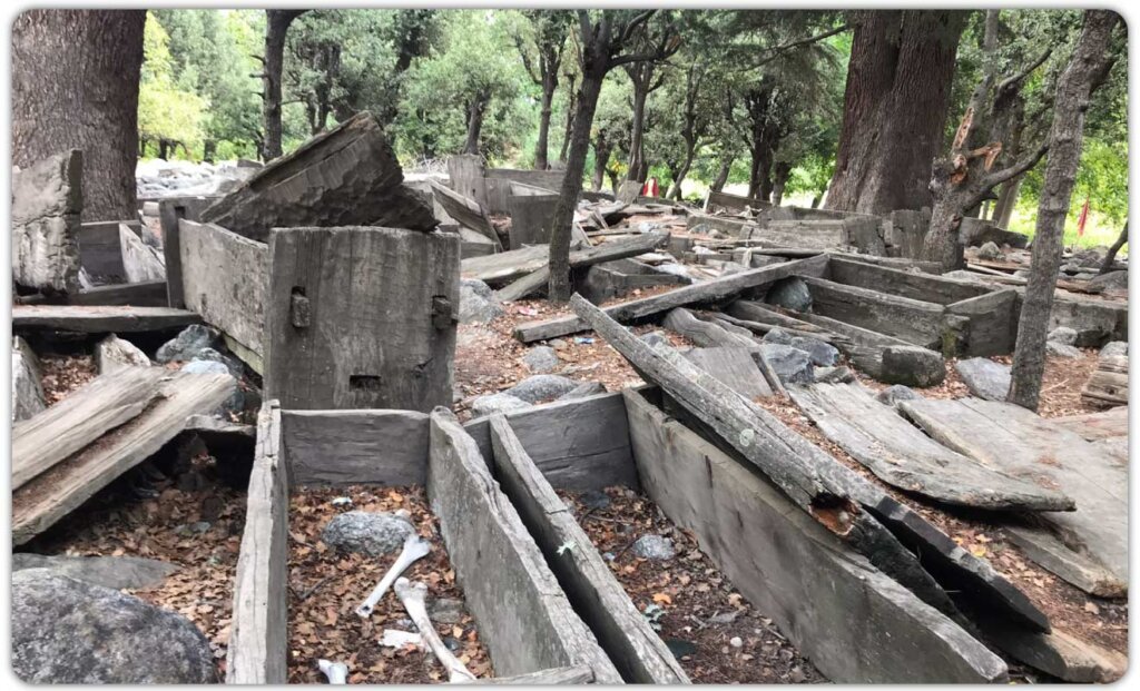 it’s a ritual of people of Kalash that they don’t cover the casket of dead people or bury.